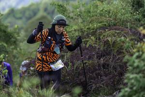 BIB: 2094
                            <button type="button" onclick="openModal(24764074)" class="btn btn-primary btn-sm float-right btn-popup" data-toggle="modal" data-target=".modal-high-quality">
                        <i class="fas fa-shopping-cart"></i> Add to Cart
                    </button>
                                            <button type="button" onclick="isThisMe(24764074, true)" class="btn btn-success btn-sm float-right btn-popup btn-isme hidden" data-toggle="tooltip" data-placement="bottom" title="นี่คือรูปของคุณใช่ไหม คลิกที่นี่เพื่อเอาเข้าอัลบั้ม">
                        <i class="fas fa-plus"></i> Add to album
                    </button>
                    <button type="button" onclick="isThisMe(24764074, false)" class="btn btn-warning btn-sm float-right btn-popup btn-isnotme hidden">
                        <i class="fas fa-ban"></i> Remove from album
                    </button>